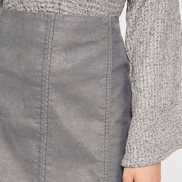 ISO Free People Gray Ribbed Striped Boatneck Dolman Bat Wing Sweater Sz XS or S - Picture 2 of 2